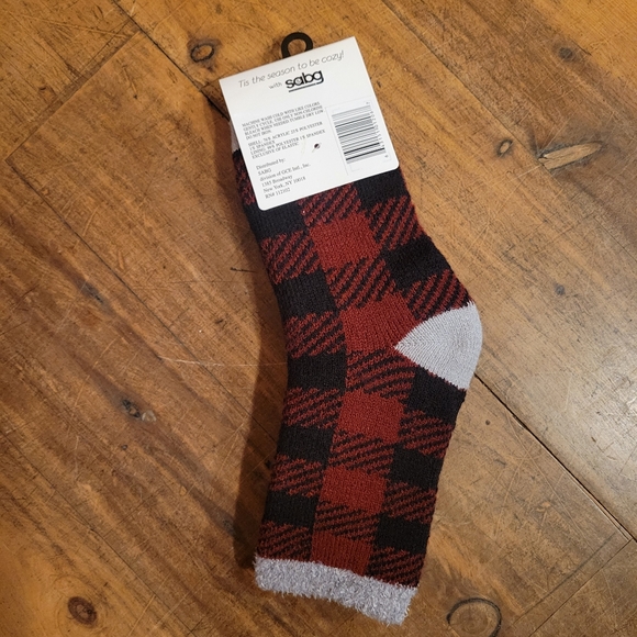 Yuletide cozy socks - Picture 2 of 3